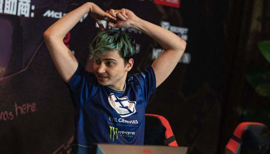 DOTA2 TI14总决赛：XG战队与Falcons的巅峰对决